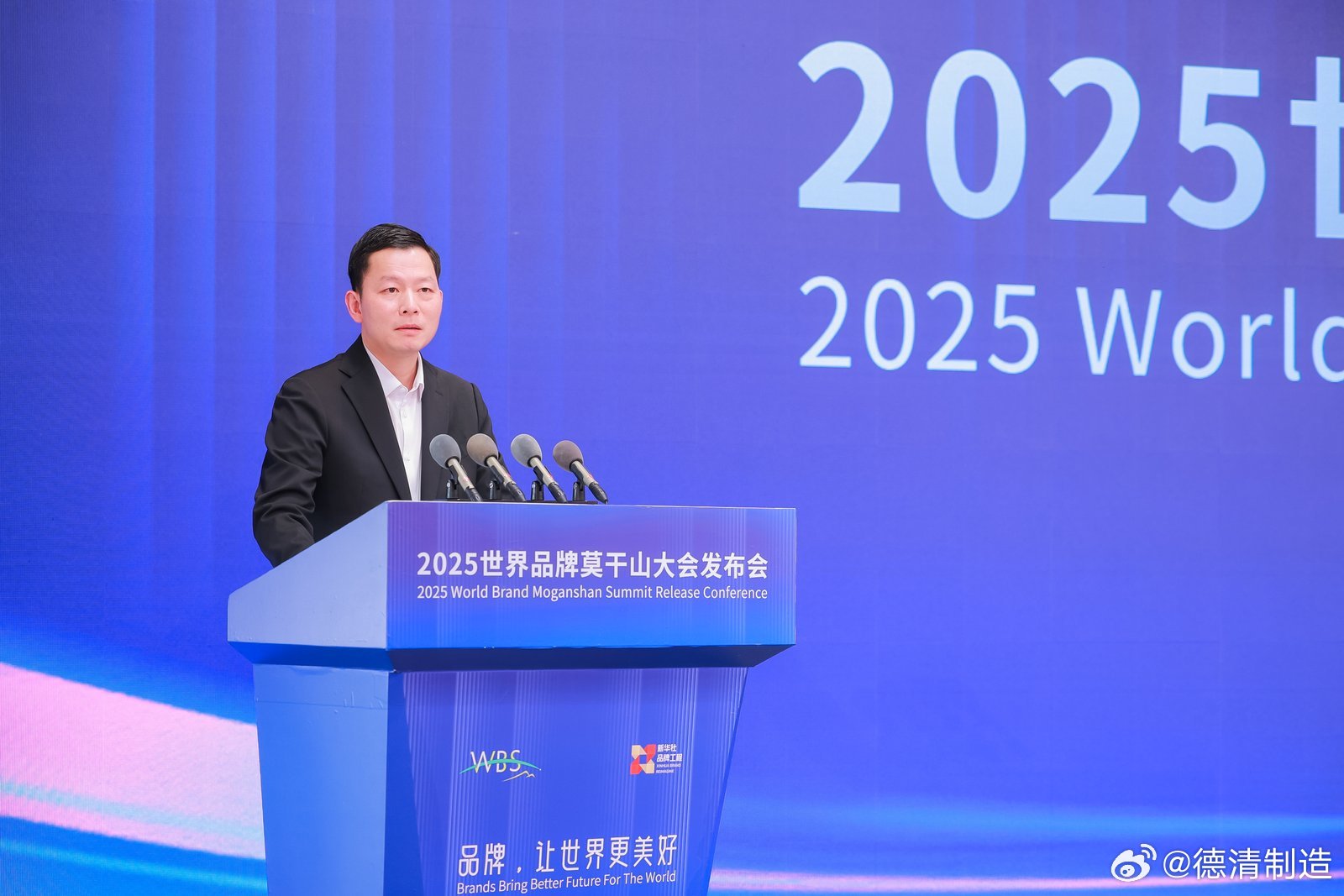 王世春2025最新動態(tài)，變化中的學(xué)習(xí)之旅鑄就自信與成就之源